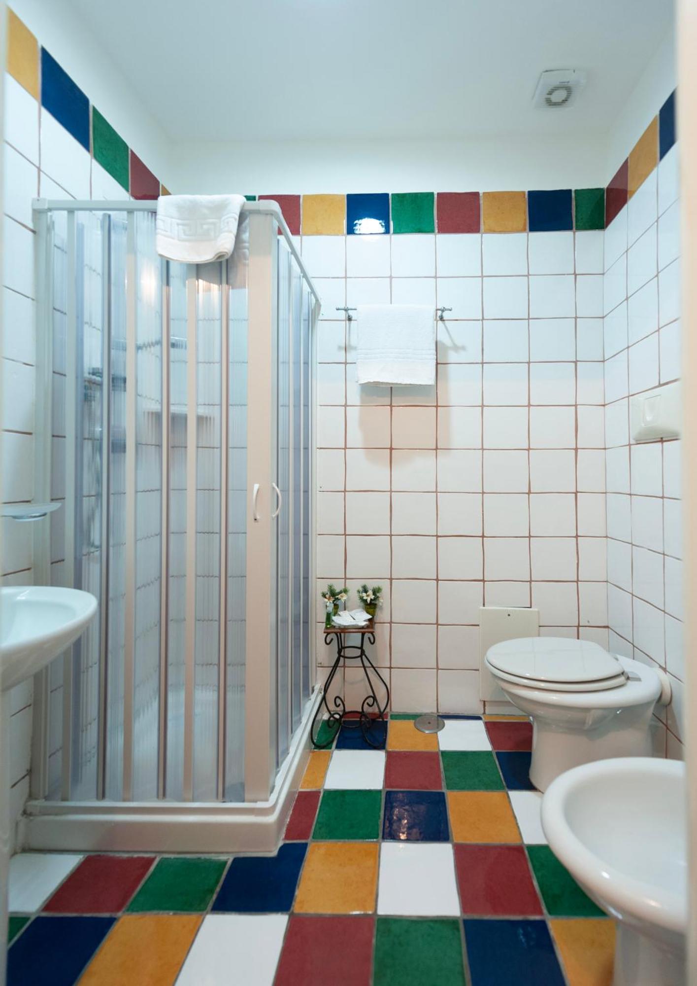 B&B Conte Cavour ナポリ エクステリア 写真