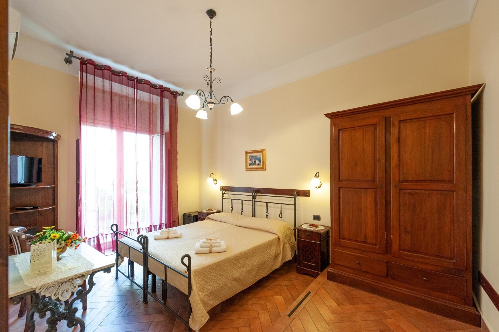 B&B Conte Cavour ナポリ エクステリア 写真