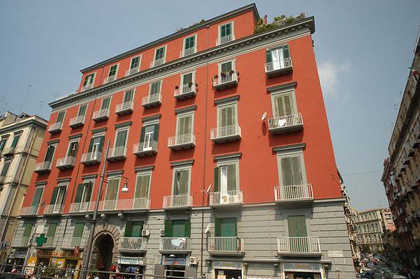 B&B Conte Cavour ナポリ エクステリア 写真