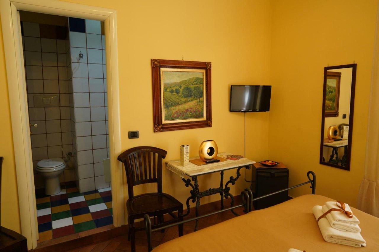B&B Conte Cavour ナポリ エクステリア 写真